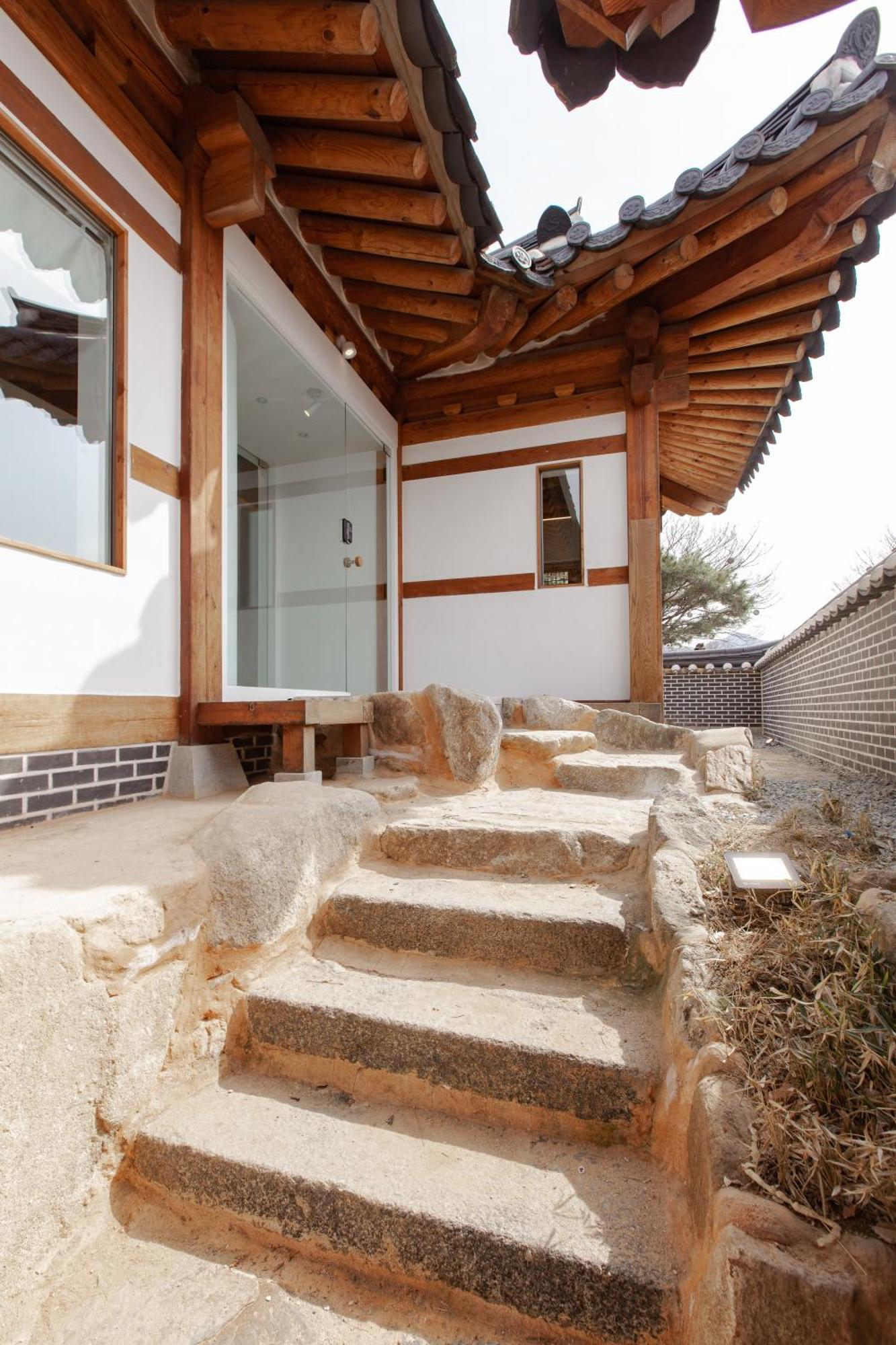 Cheong-Yeon, The Korean Traditional House Hanok In Jeonju Hanok Village Exterior foto
